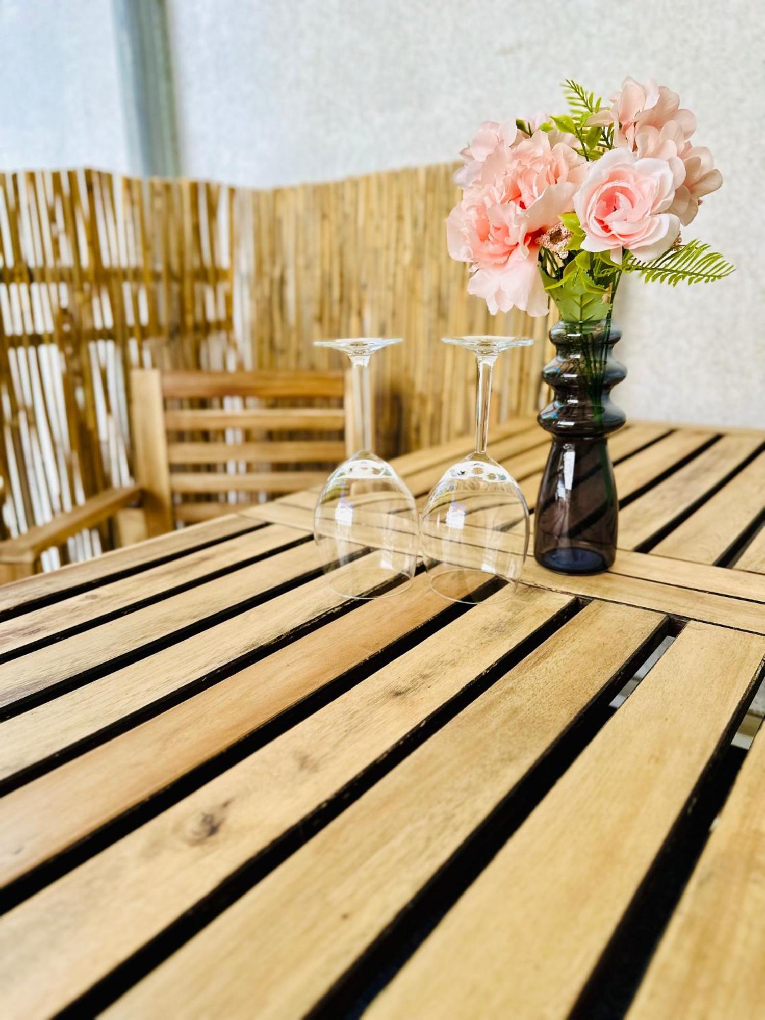 Studio Apartment In Stoetteritz With Balcony - Great Public Transport Links To The City Leipzig Ngoại thất bức ảnh