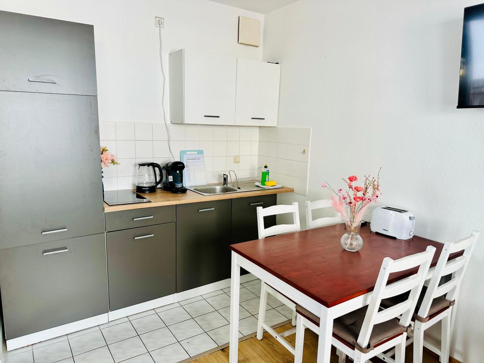 Studio Apartment In Stoetteritz With Balcony - Great Public Transport Links To The City Leipzig Ngoại thất bức ảnh