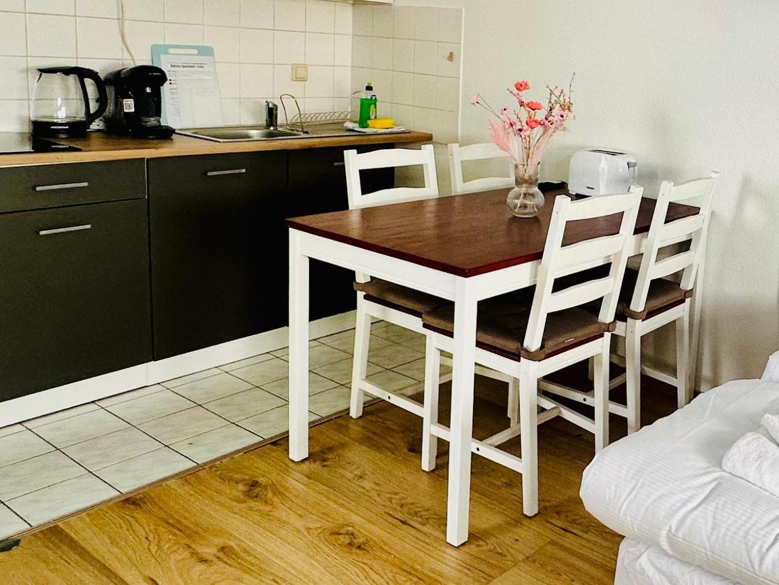 Studio Apartment In Stoetteritz With Balcony - Great Public Transport Links To The City Leipzig Ngoại thất bức ảnh